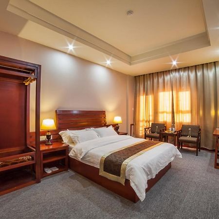 Hotel Shanghai City Osh Exterior photo