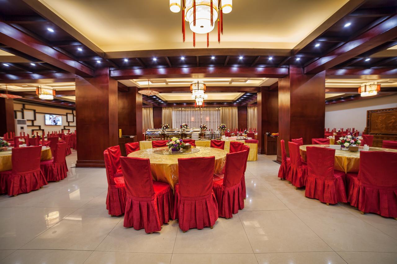 Hotel Shanghai City Osh Exterior photo